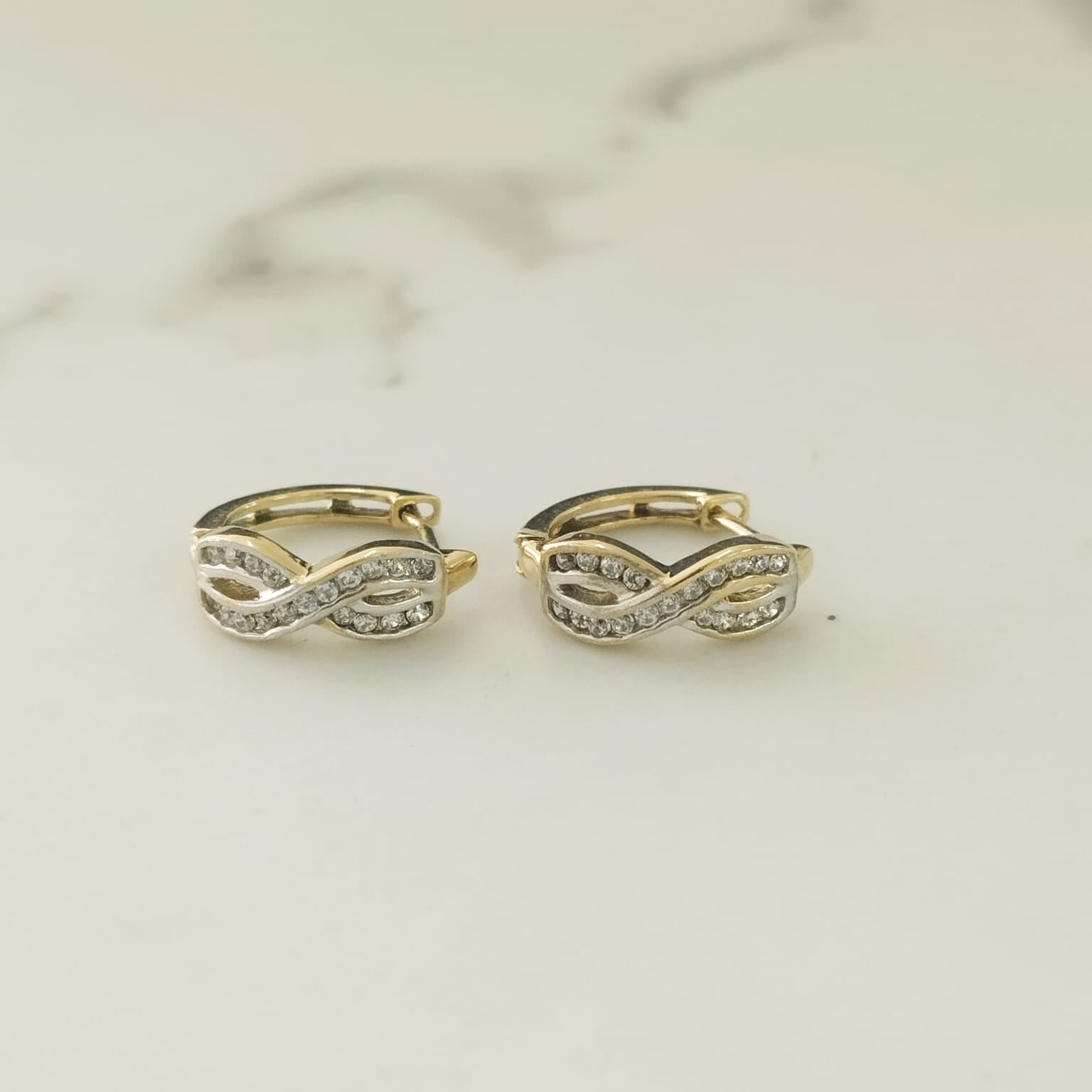Candonga infinito con circon blanco 1.3cm / 2 /gr ID: 1922