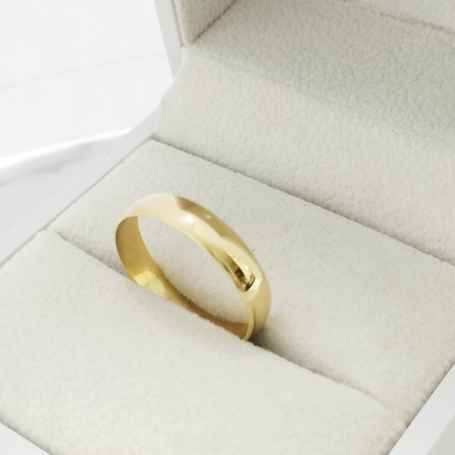 Argolla lisa (anillo) T8 1.45gr ID: 1544