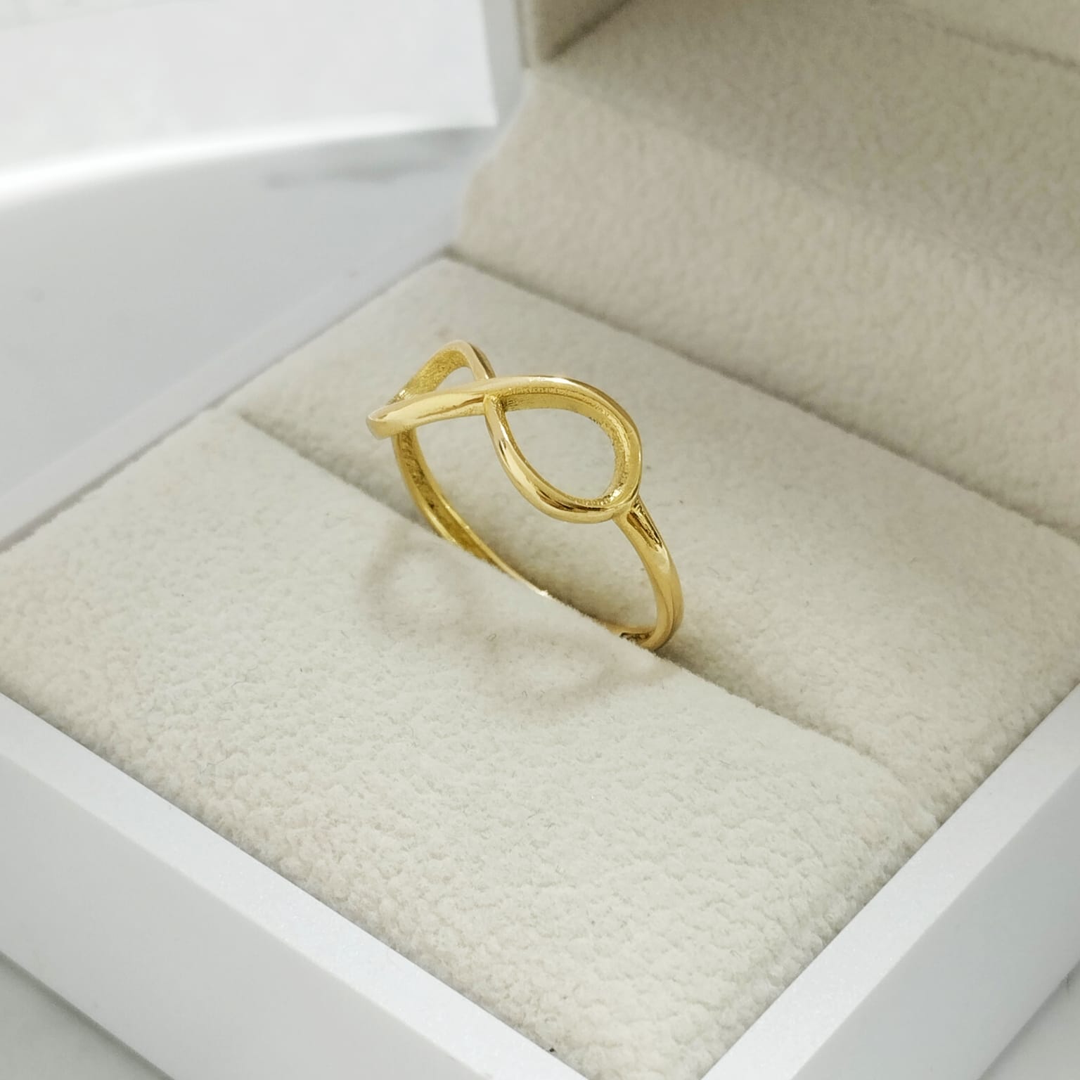 Anillo infinito T6-1/2 / 1.2 /gr ID: 2318